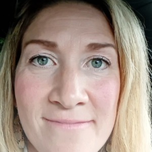 Babysitter required in Lucan, County Dublin, Ireland