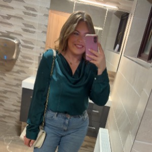 Babysitter required in Bridgetown, Co. Waterford, E32 VW10, Ireland