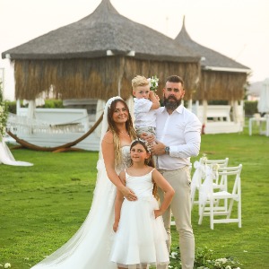 Babysitter required in Warrenstown