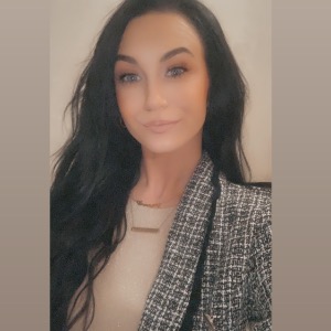 Babysitter required in Scart, Co. Tipperary, E53 XN24, Ireland