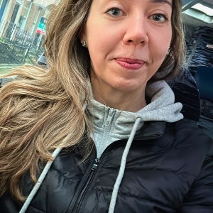 Babysitter required in Knockballynameath, County Clare, V94 NY05, Irlanda