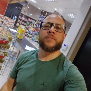 Babysitter required in Ballintemple, Cork, Co. Cork, T12 F754, Ireland