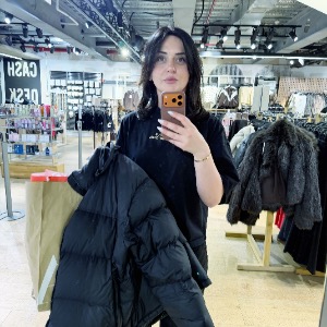 Babysitter required in 48 Parklands Court, Ballycullen, Dublin 24, Ireland