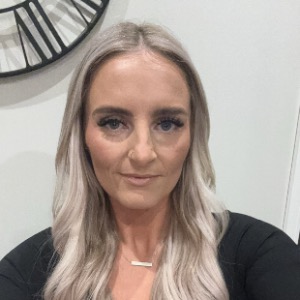 Babysitter required in Arnasbrack, Co. Sligo, F91 V6DD, Ireland