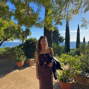 Babysitter required in Castletreasure, Cork, Co. Cork, T12 WD6K, Ireland