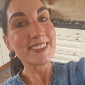 Babysitter required in Knockafreaghaun, County Kerry, V92, Ireland