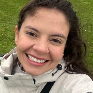 Babysitter required in Cork, T12 CH72, Ireland