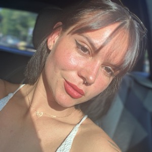 Babysitter required in Cloghleagh, Ennis, Co. Clare, V95 F7KX, Irlanda