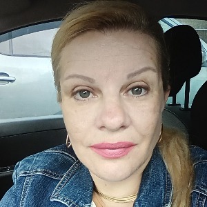 Babysitter required in Tramore, Уотерфорд, Ірландія