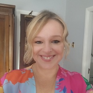 Babysitter required in Middletown, Co. Wexford, Y25, Ireland