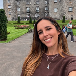 Babysitter required in Whitehall, Dubl&iacute;n, D09 ER29, Irlanda