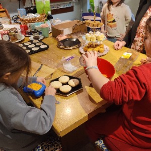 Babysitter required in Kilmacanoge, County Wicklow, Ireland