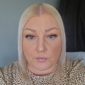 Babysitter required in 79 The Avenue,Meadowvale,Arklow, Co. Wicklow, Y14 HD35, Ireland