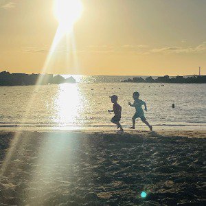 Babysitter required in Mount Merrion, County Dublin, Ireland