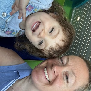 Babysitter required in Newtown Road, Newtown, Waterford, Irlanda