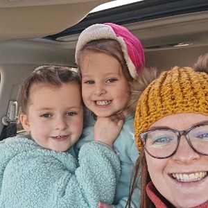 Babysitter required in Knockadosan, Co. Wicklow, A67 XW52, Ireland