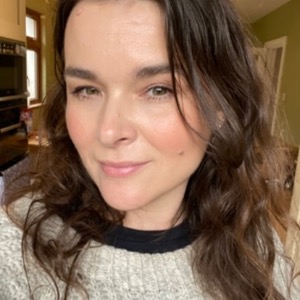 Babysitter required in Ashtown Or Ballinafunshoge, Co. Wicklow, A98 RT26, Ireland