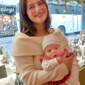 Babysitter required in Ballynultagh, Co. Wicklow, Y14 HP63, Ireland